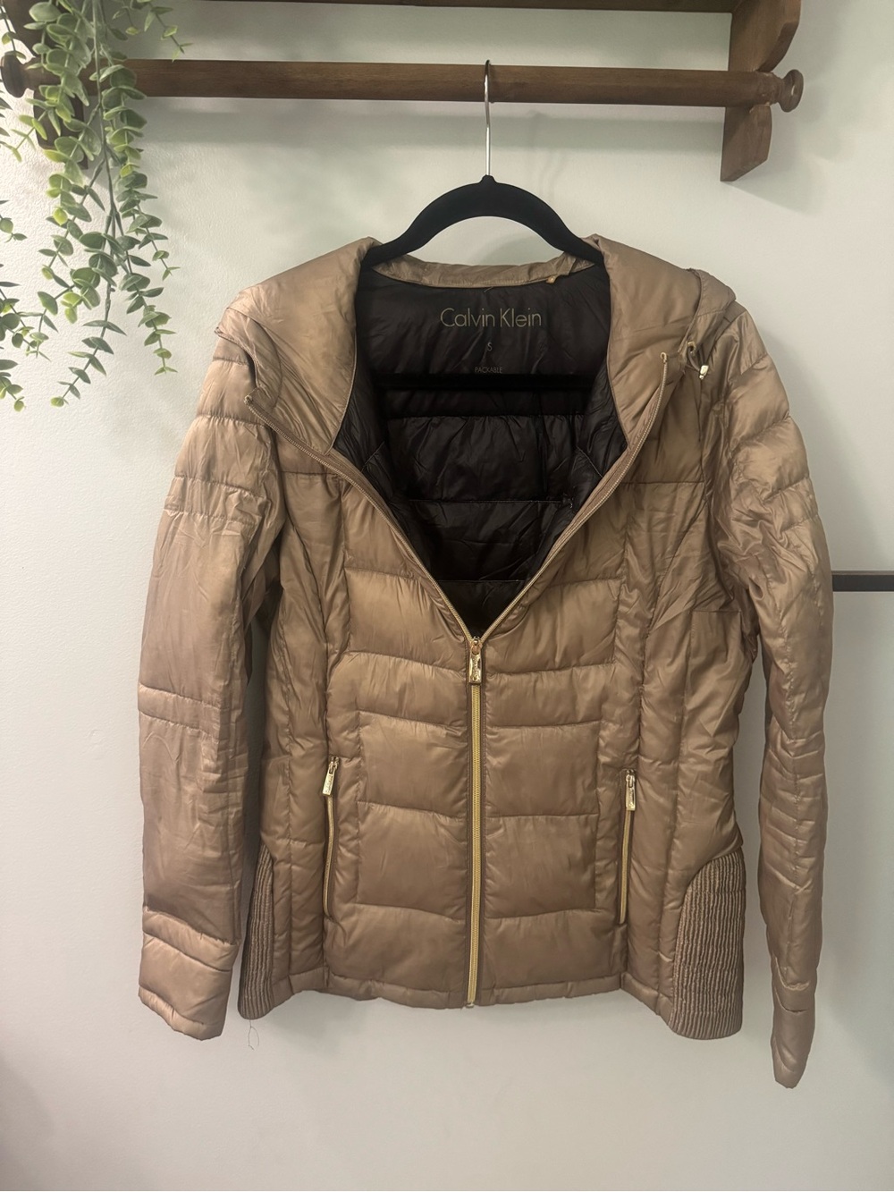 Calvin Klein Women's Tan Quilted Hooded Puffer Jacket Packable
